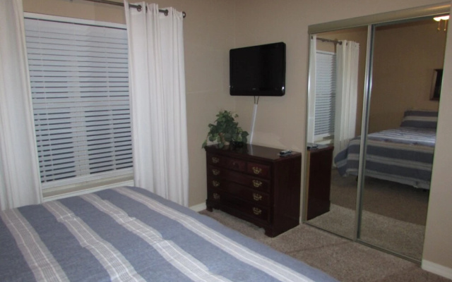 photo 3 of Condo B-3 3 Bedroom Condo by Redawning