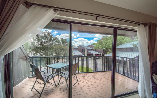 photo 2 of Condo de Comal CW C101
