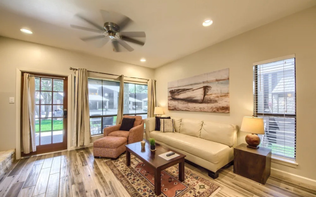 photo 2 of De Comal Cw C101 2 Bedroom Condo by RedAwning