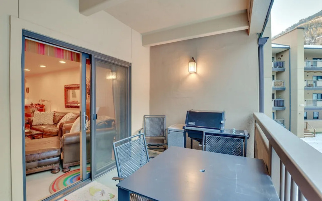 photo 3 of Condo Near Golf Club ~ 2 Mi to Vail Ski Resort!