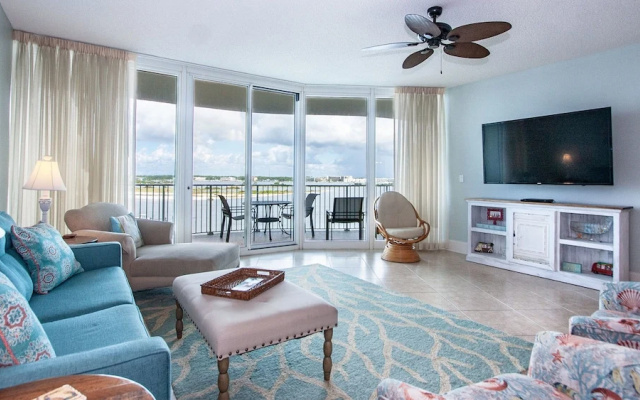 photo 5 of Condo Overlooking the Bay - Unit Crb0503