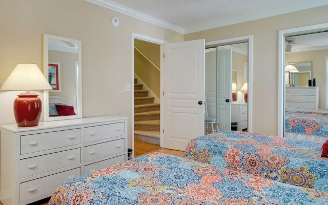 photo 4 of Condo w/ 2 Decks - Steps to Wrightsville Beach!