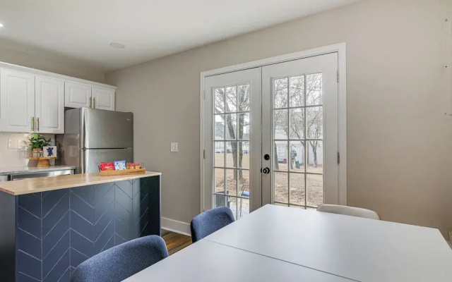 photo 5 of Condo w/ Pool: Walk to University of Mississippi!