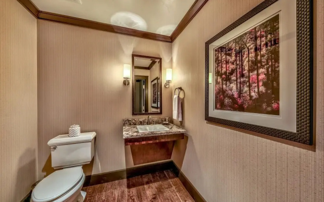 photo 3 of Must See Luxury Vacation  - Sleeps 10 4 Bedroom Condo by RedAwning