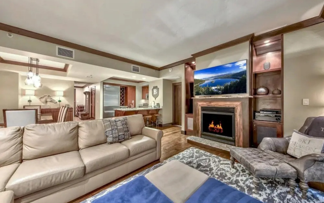 photo 5 of Huge 3 Bedroom  At Northstar | Sleeps 10 Condo by RedAwning