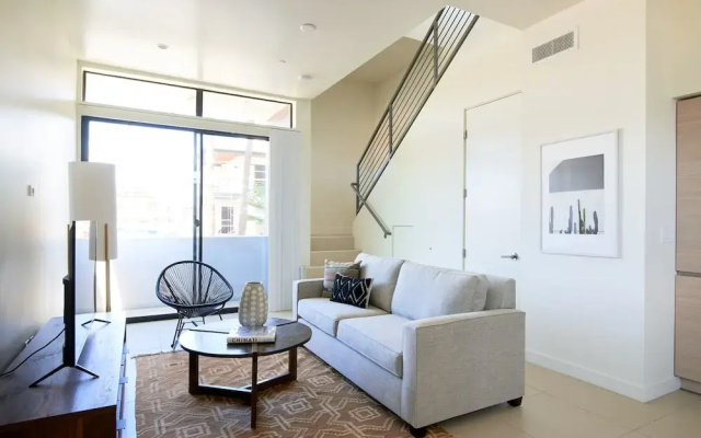 photo 3 of Contemporary 1BR in Old Town Scottsdale by Sonder