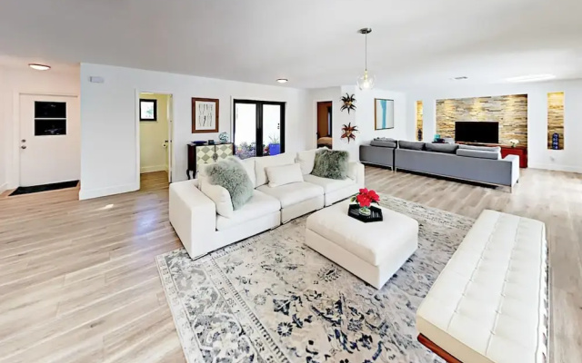 photo 4 of Contemporary - 3 Br Home