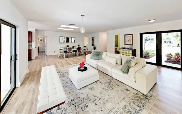 photo 5 of Contemporary - 3 Br Home