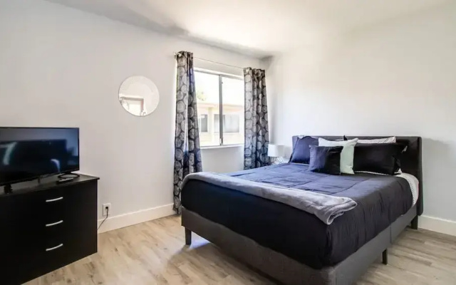 photo 5 of Contemporary Condo in Hub of Old Town Scottsdale!