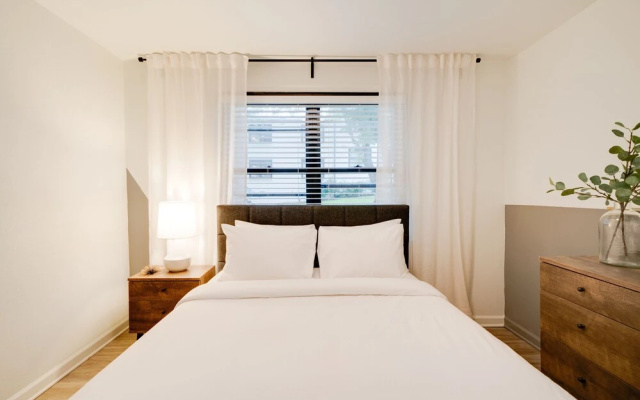 photo 4 of Contemporary Condo Minutes To Downtown Gulch