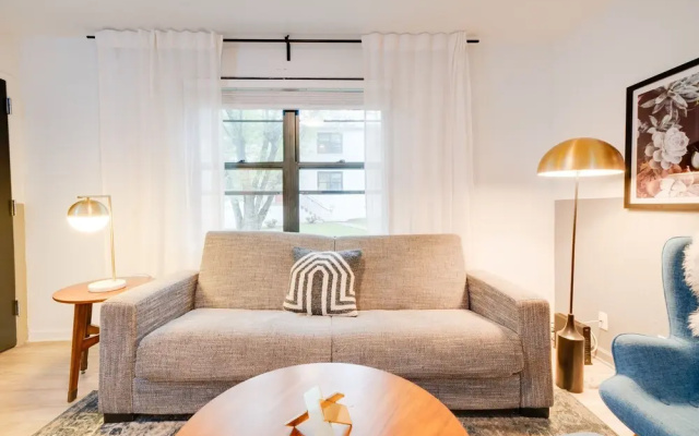 photo 5 of Contemporary Condo Minutes To Downtown Gulch