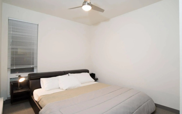 photo 3 of Contemporary Suites near Pioneer Square