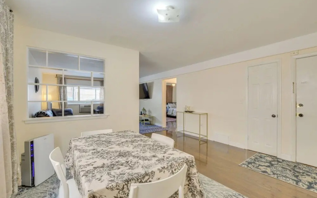 photo 4 of Walk to Train: Convenient Skokie Condo!