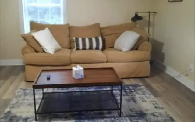 photo 2 of Convenient, Stylish WiFi, Fenced yard, 30 day min