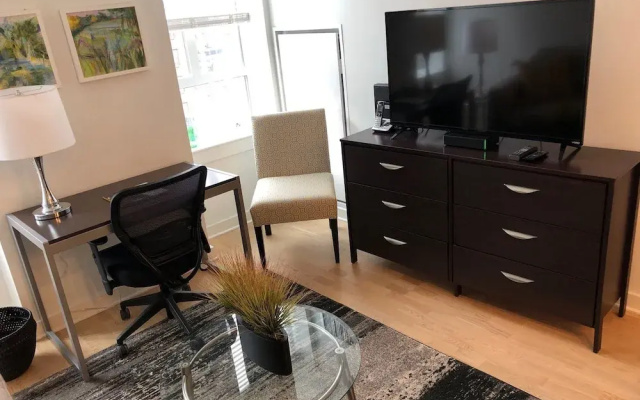 photo 3 of Cook City Suites - 1616 Walnut Street