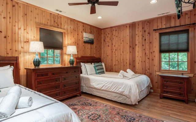 photo 5 of Cool Stream Lodge 6 Bedroom Cabin