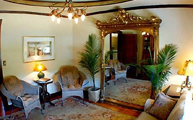 photo 3 of Cooperage Inn