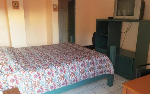 photo 3 of Copacabana Inn