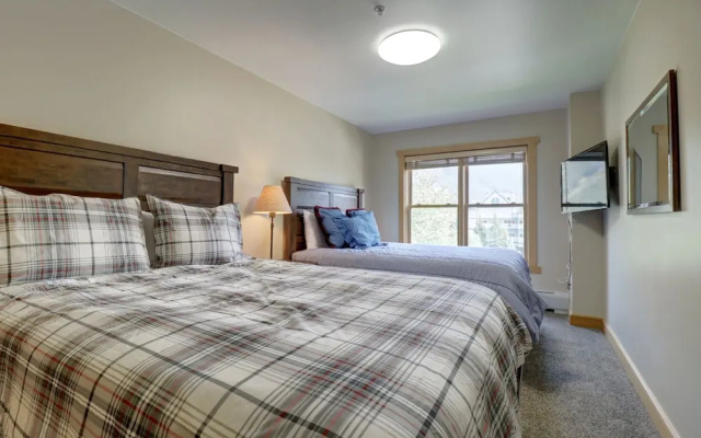photo 5 of Newly Remodeled, Open Layout, with Incredible Views - CS302 by RedAwning