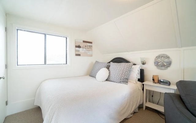 photo 4 of Coral Cottage