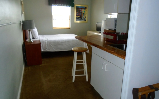 photo 4 of Coral Key Inn