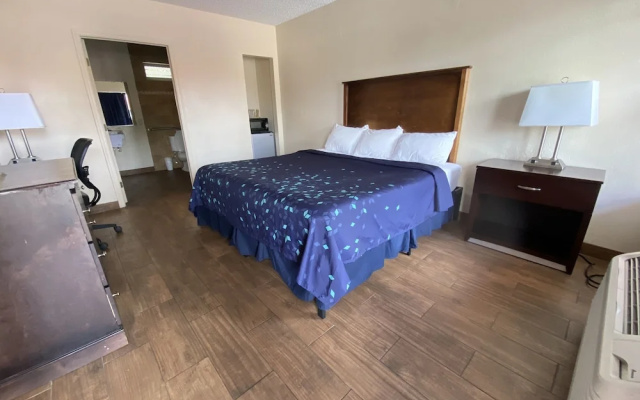 photo 2 of Coral Roc Motel
