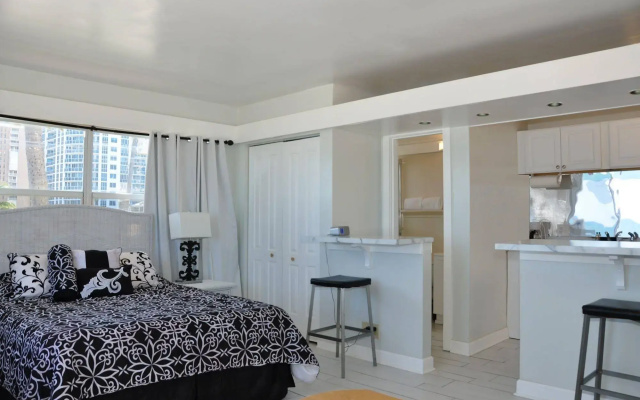 photo 4 of Coral Tides Resort