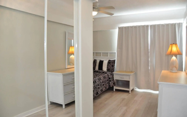 photo 5 of Coral Tides Resort