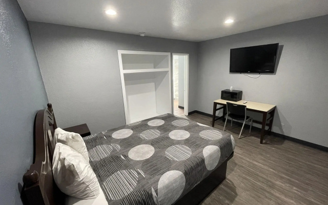 photo 3 of Cornett Motel