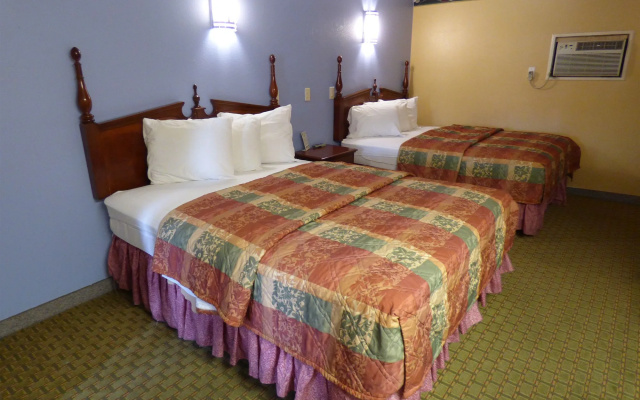 photo 3 of Coronada Inn and Suites