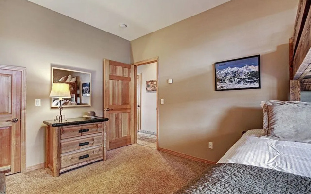 photo 5 of Corral 306E