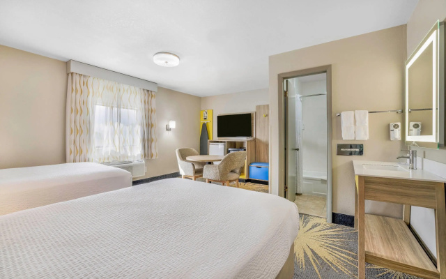 photo 2 of Days Inn by Wyndham Cortez