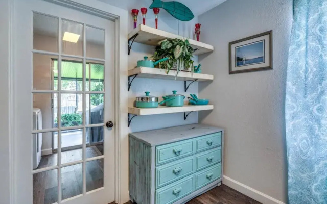 photo 3 of Cortez Gardens Cottage 15, Renovated and close to Beach, 3-Bed, 2-Bath 10 People