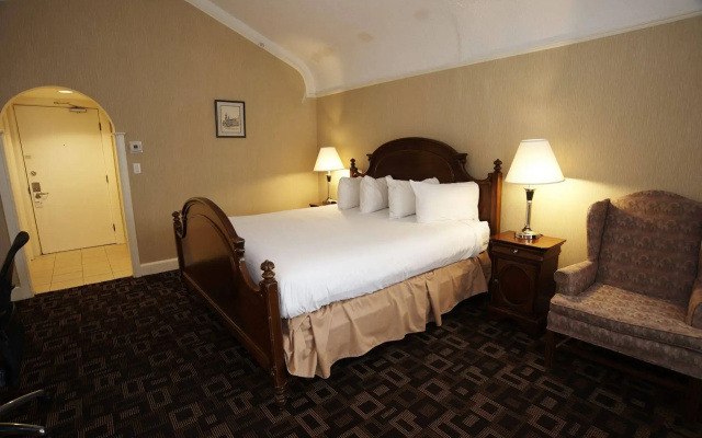 photo 2 of Cortina Inn & Resort