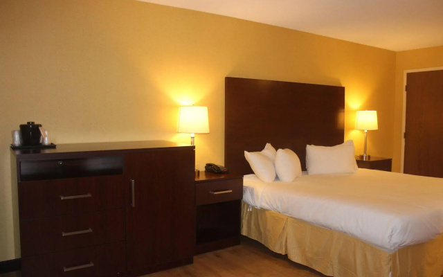 photo 5 of Cortina Inn & Resort