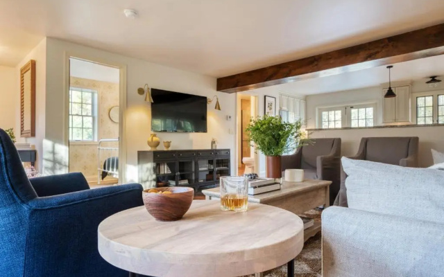 photo 2 of 4bdr Heritage Estate w/ Pool, Private Pond, Fire Pit Cortland by Avantstay
