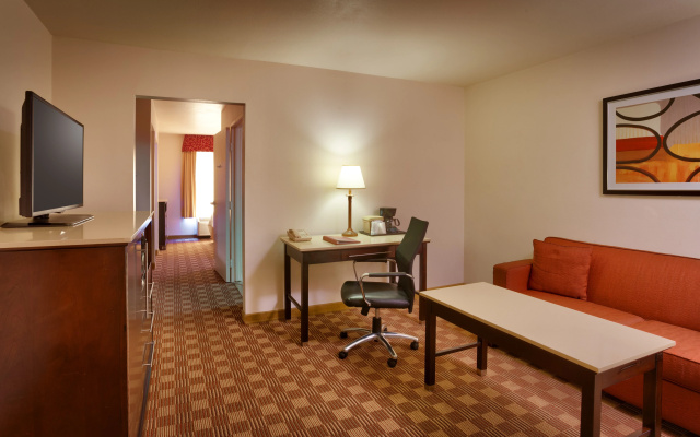 photo 5 of Cortona Inn & Suites Anaheim Resort