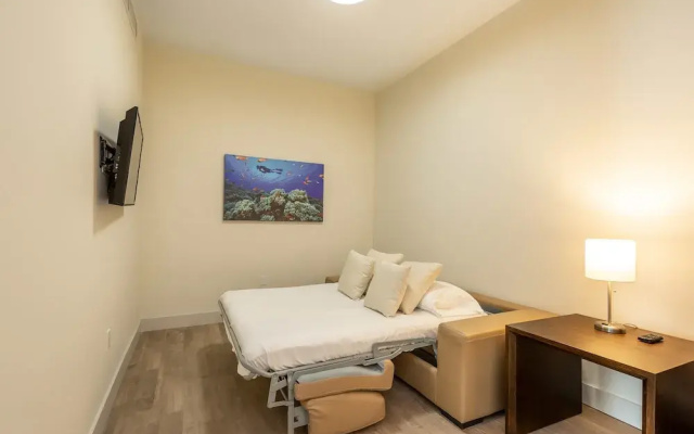 photo 2 of Costa Hollywood Condos by Ammos VR