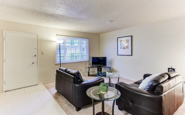 photo 2 of Cosy Berkeley Apartments Close to UC Berkeley 208d