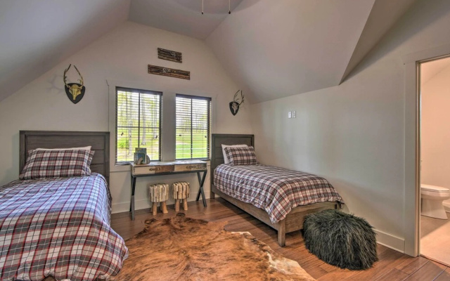 photo 2 of Gated Glenville Cottage: Hike, Fish, & Golf!
