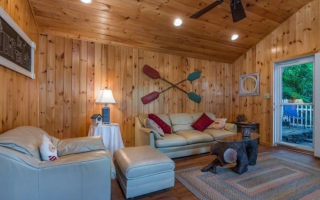 photo 3 of Cottage In The Cove