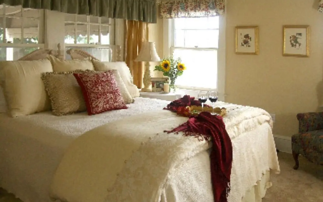 photo 2 of Cottage on Armstrong