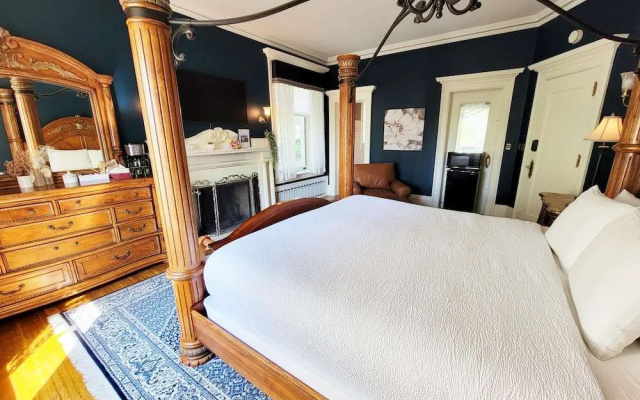photo 2 of Historic Cotton Mansion Duluth Boutique Hotel