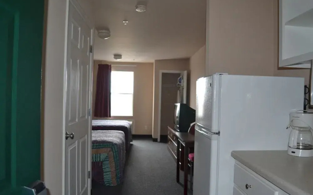 photo 4 of Suburban Studios Westminster Denver North