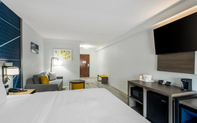 photo 3 of Comfort Inn & Suites Lexington South