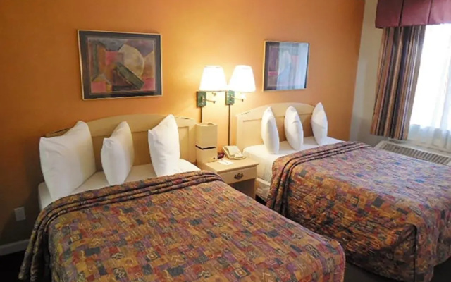 photo 3 of Inn at Golden Gate