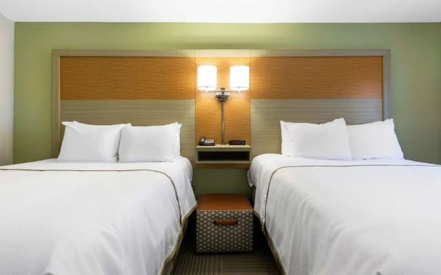 photo 4 of Country Hearth Inn & Suites - Columbia