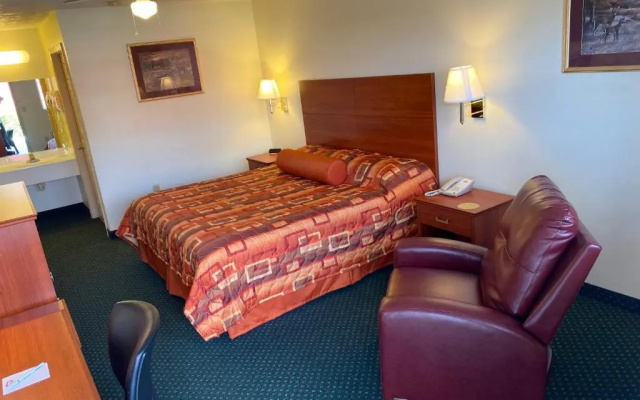 photo 4 of Country Hearth Inn-Union City