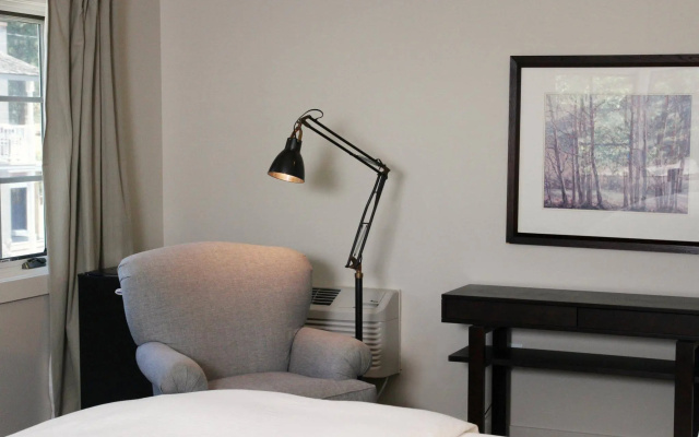 photo 2 of Wine Country Inn