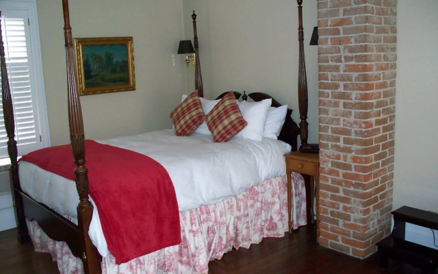 photo 3 of Wine Country Inn